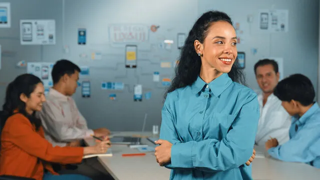 盛宏彩票App多设备界面展示